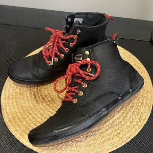 Keds High Top Lace Uo Canvas Sneakers size 9.5